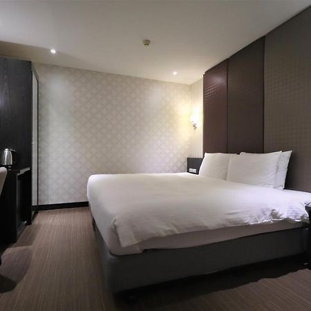 גאושיונג J-Hotel מראה חיצוני תמונה